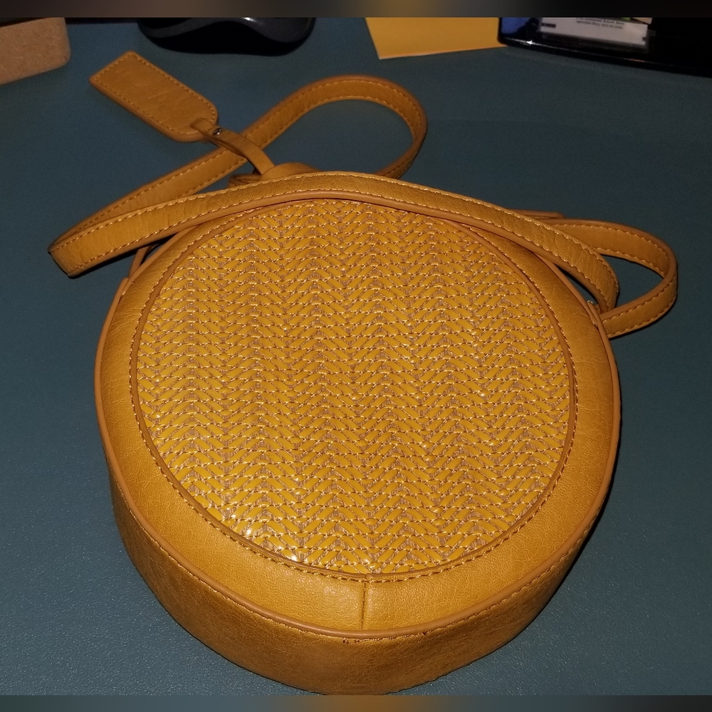 Cute Circle Crossbody Purse